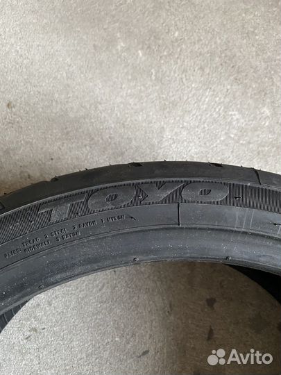 Toyo Proxes R888R 235/35 R19 91Y