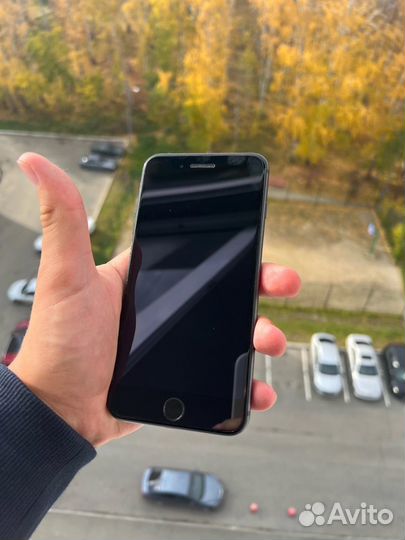 iPhone 8 Plus, 256 ГБ