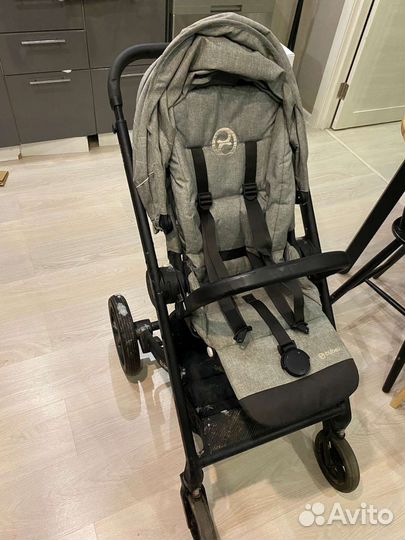 Прогулочная коляска