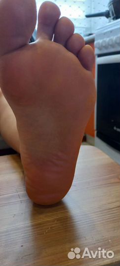 Маникюр и педикюр (возможен выезд на дом)