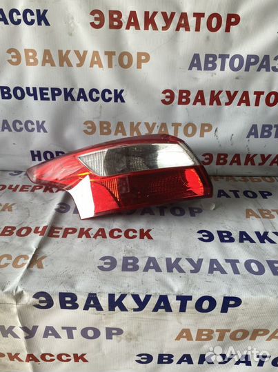 Задний фонарь форд фокус 3