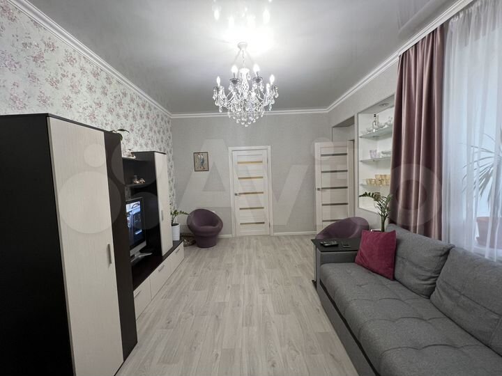 3-к. квартира, 52 м², 1/1 эт.