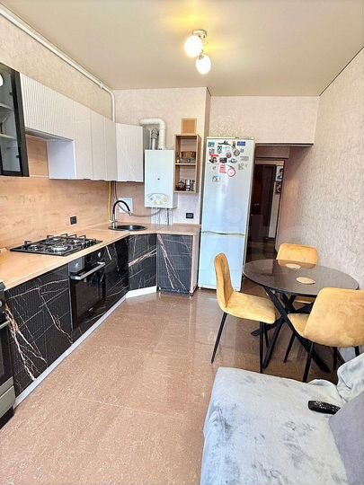 2-к. квартира, 59 м², 2/3 эт.