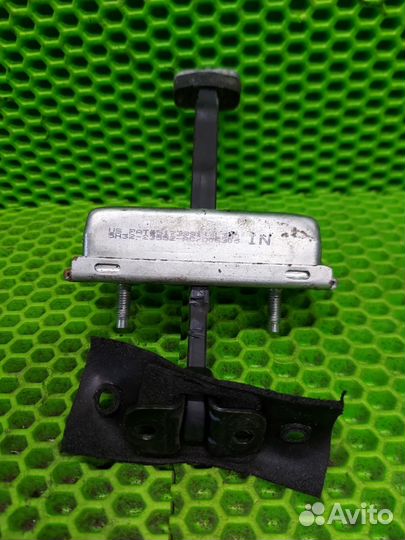 Ограничитель двери задний Land Rover Range Rover