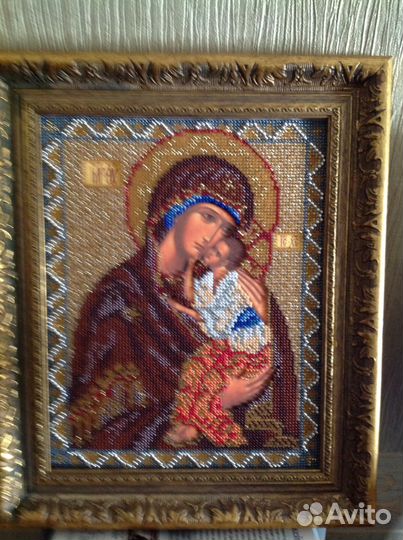 Продам картины вышитые