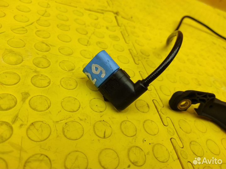 Датчик ABS задний левый Mercedes-Benz W246