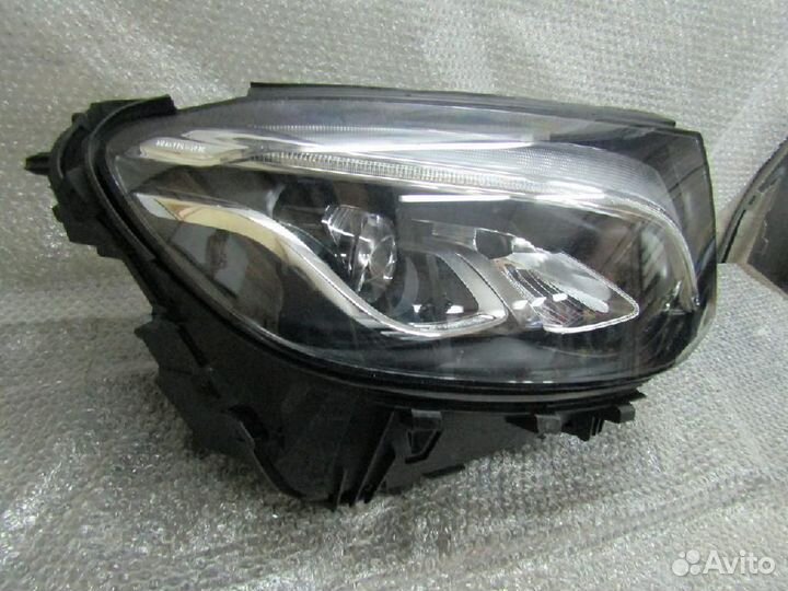 Фара правая Mercedes-Benz GLC