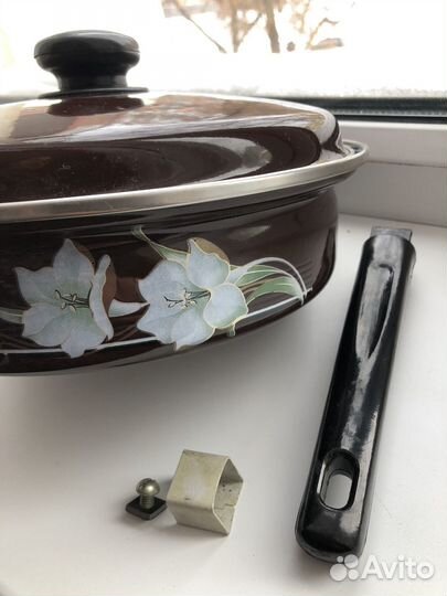 Сотейник новый крепкий со съемной ручкой
