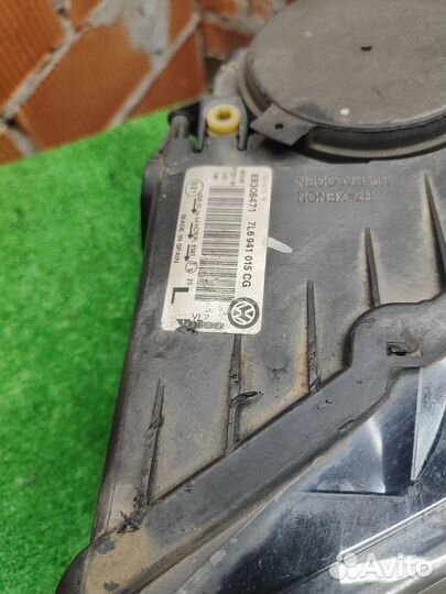 Фара левая Volkswagen Touareg 7L Галоген