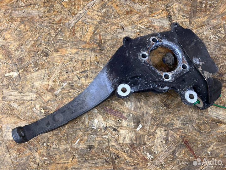 Кулак передний правый Jaguar XF X250 CC9 2010