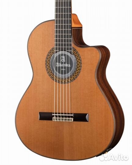 Классическая гитара Alhambra 4.618 9P CW E8 Classi