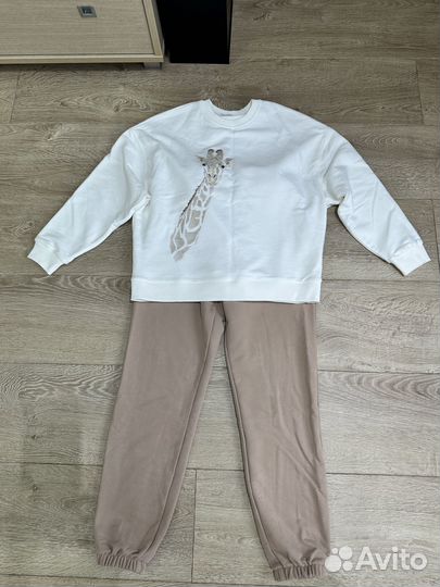 Спортивный костюм женский