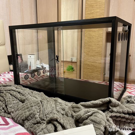 Террариум для рептилий новый (обмен)