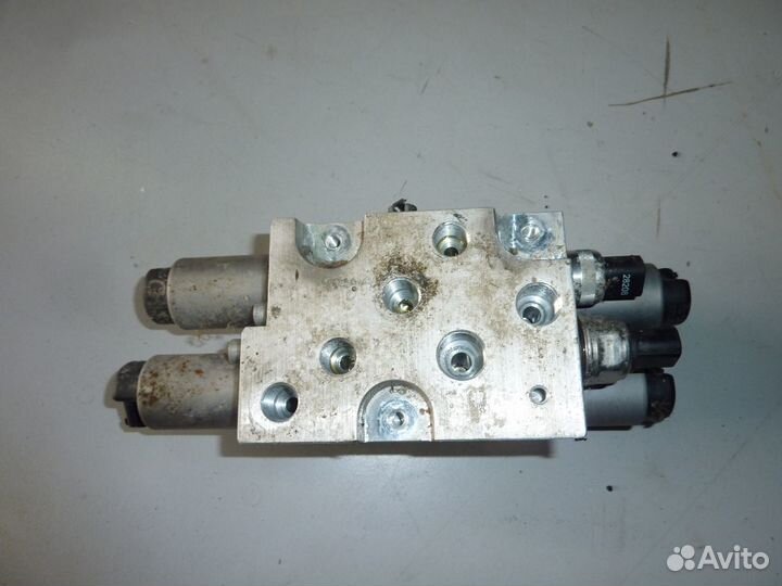 BMW X6 Насос гидравлический VB678273701