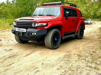 Toyota FJ Cruiser 4.0 AT, 2012, 150 000 км, с пробегом, цена 3 650 000 руб.