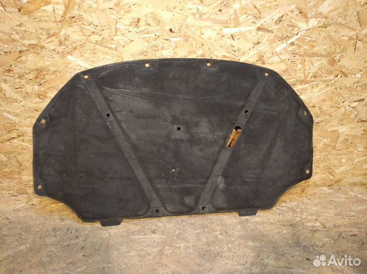 Шумоизоляция капота Volkswagen Jetta