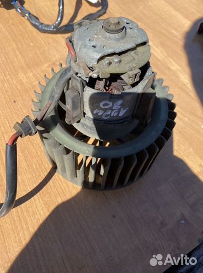 Моторчик печки Ауди 80