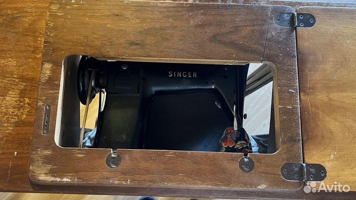 Швейная машина Singer