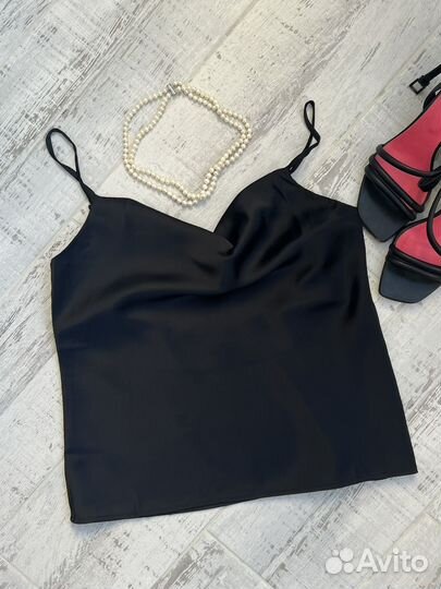 Новый бельевой топ banana republic