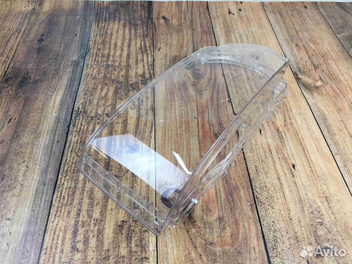 Стекло левой фары LR Discovery 4 L319 (2009-2013)