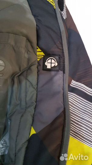 Куртка горнолыжная