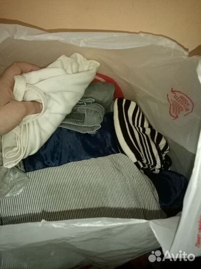 Отдам женские вещи