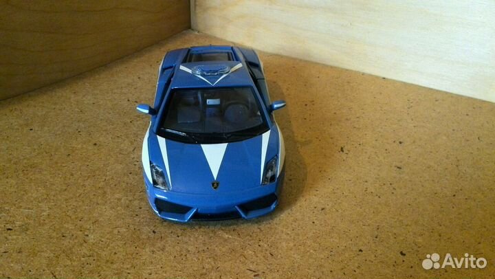 Модель а/м Lamborghini Gallardo LP 560-4 в масштаб