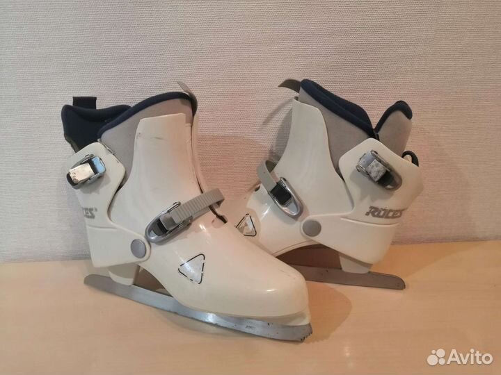 Коньки женские 38