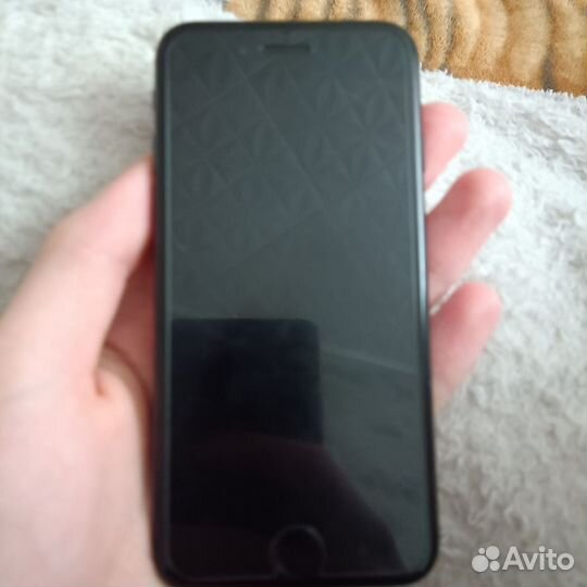 Телефон iPhone 7 32 гб