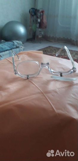 Очки косметические с диоптрией +2,5