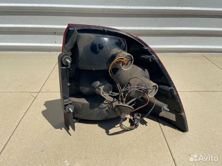 Фонарь задний левый LADA Priora