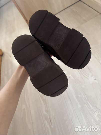 Ботинки демисезонные для девочки 22 размер