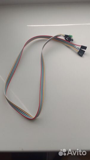 Кнопка включения компьютера материнской платы