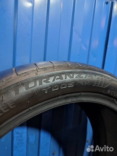 Bridgestone Turanza T005 255/40 R20