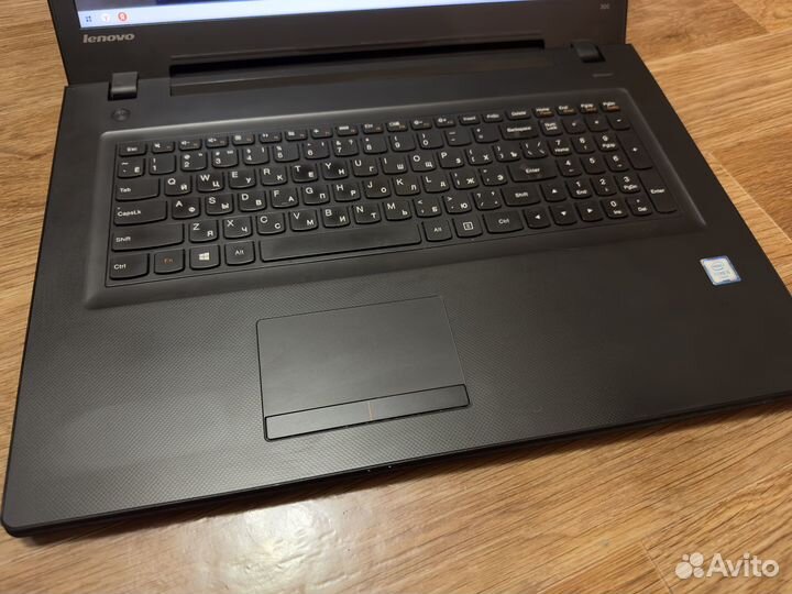 Мощный Lenovo 17.3 i5 6200/8/ssd 512/Dolby digital