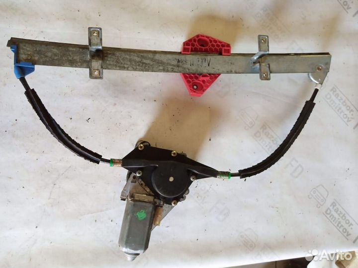 Стеклоподъемник передней правой двериFord Mondeo