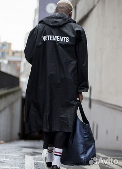 Дождевик Vetements