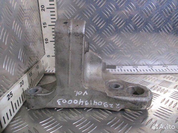 Кронштейн двс задний правый Volvo 20753358