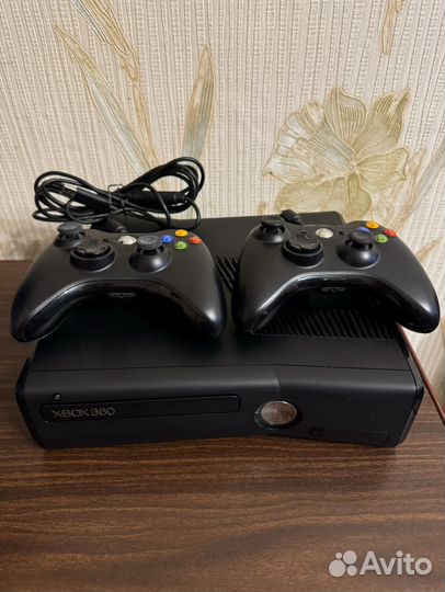 Xbox 360 slim, 320Gb+ кинект