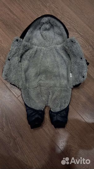 Комбинезон для собак утепленный с капюшоном