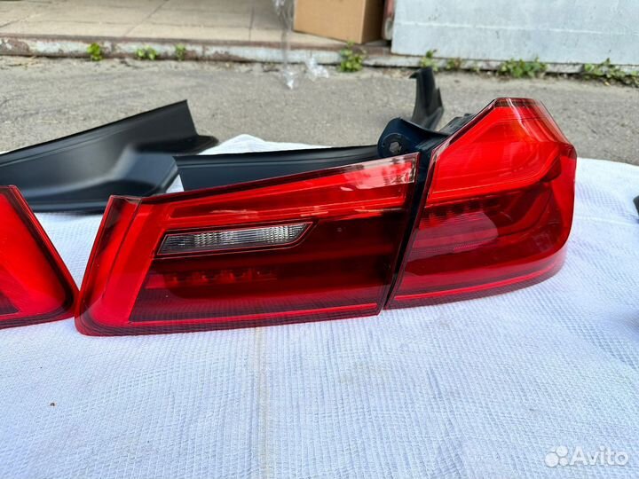 Задние фонари BMW M5