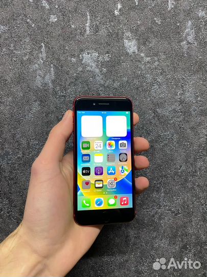 iPhone 8, 64 ГБ