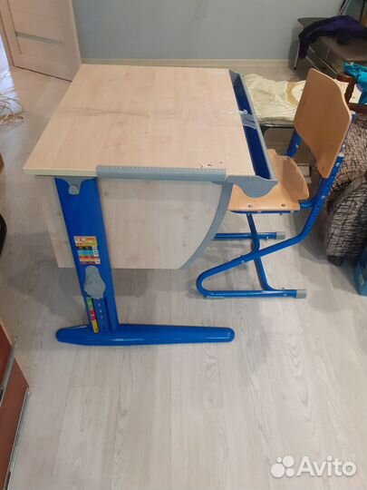 Продам растущий стол-парту и стул