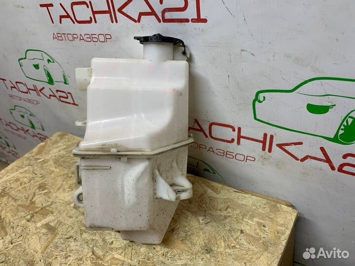 Расширительный бачок Toyota RAV4 XA50 / Highlander