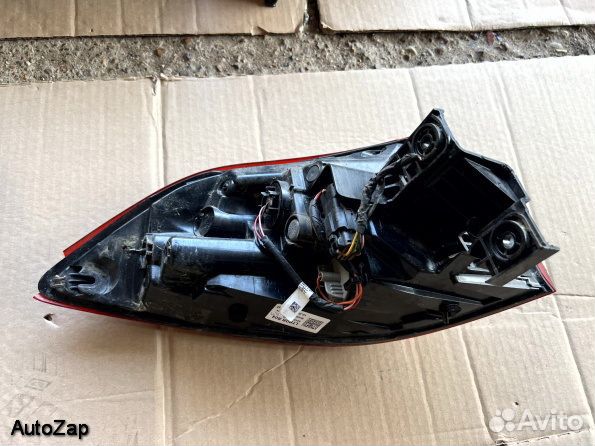 Хендай Туксон 3 фонарь В крыло правый