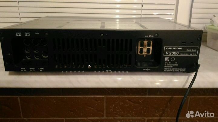 Усилитель Grundig V2000