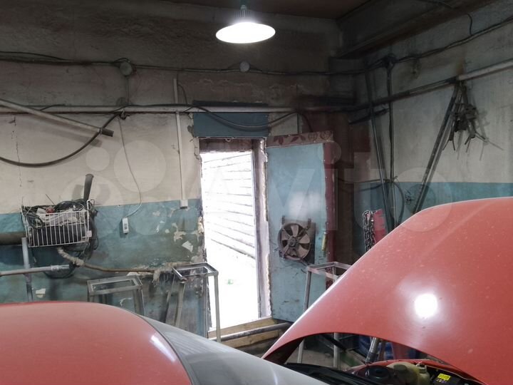 Гараж, > 30 м²