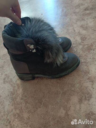 Ботинки женские 37 размер