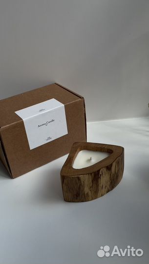 Соевые свечи в деревянном подсвечнике