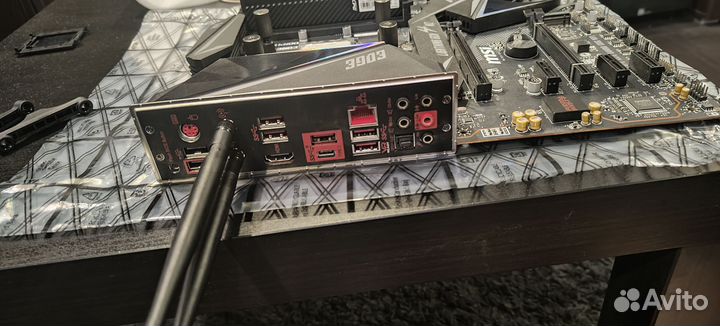 Msi x570 mpg gaming edge wifi AM4